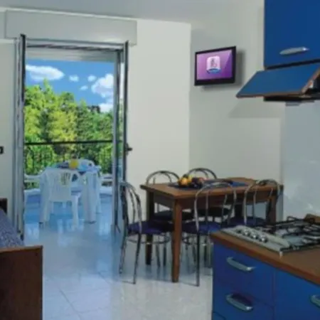 Cozy Flat With Terrace Apartment